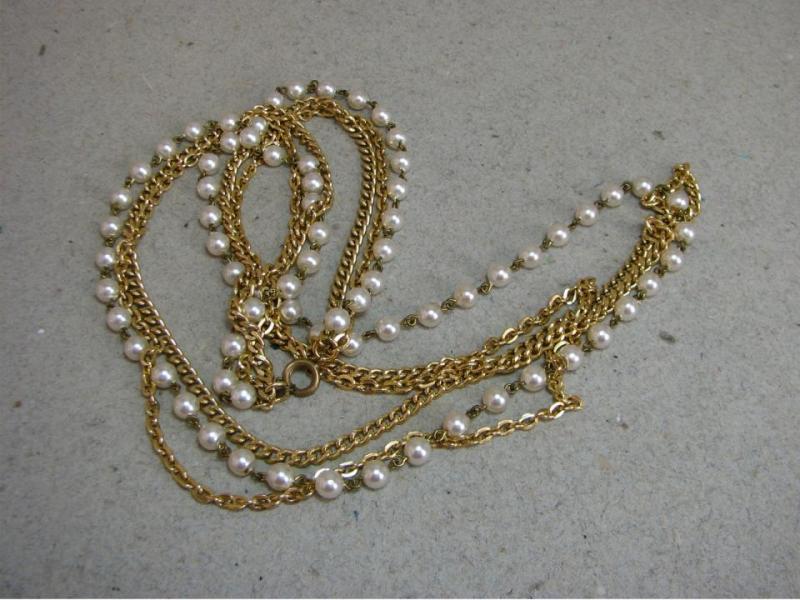 Halsband - 3-Radigt förgyllt Halsband med pärlor