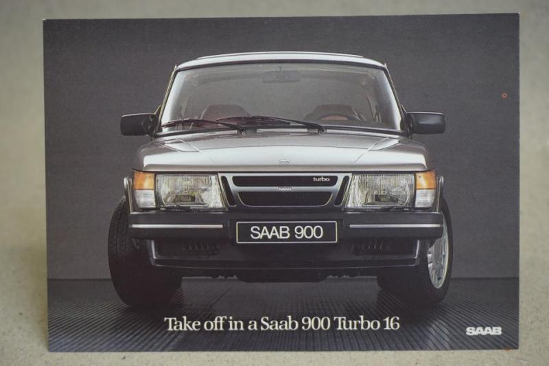 SAAB 900 - Oskrivet fint vykort 