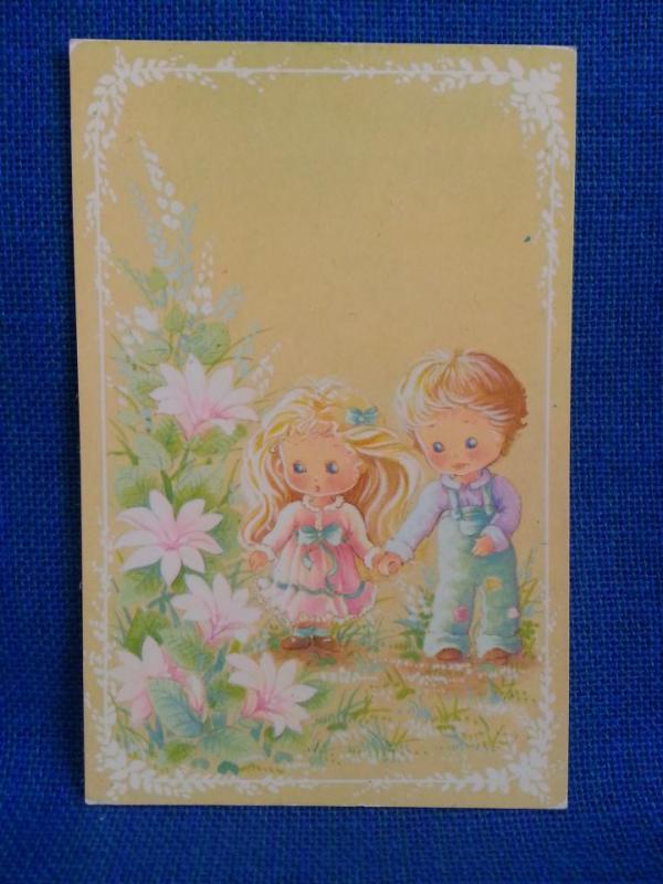 Vykort - Tecknat - Flicka och Pojke med blommor