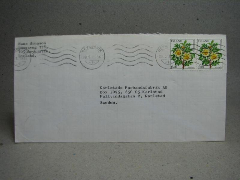 Äldre brev med stämplar och frimärken - Reykjavik 1986