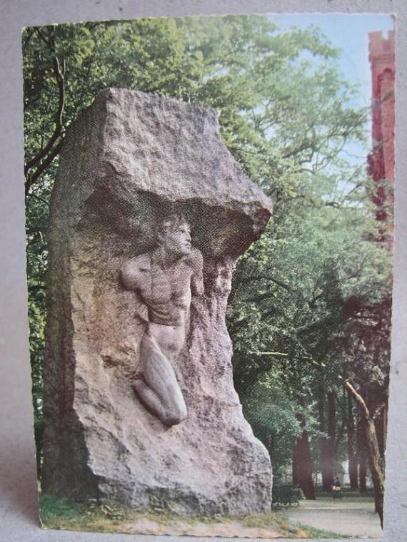 Äldre vykort - Mannen som bryter sig ur klippan - Lund 1968