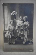 Gammalt vykort med söta Barn  - skrivet 1924