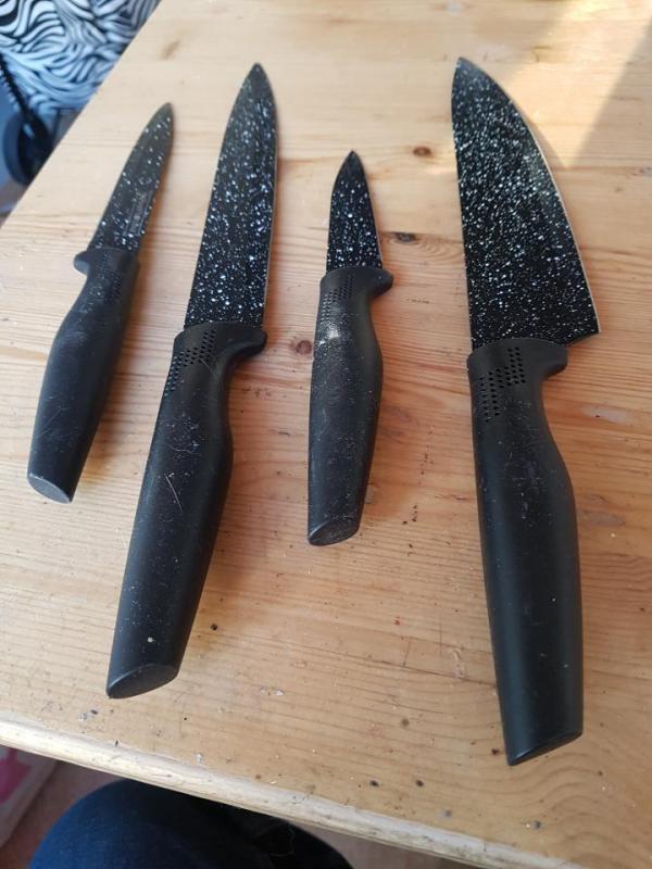 Fyra knivar