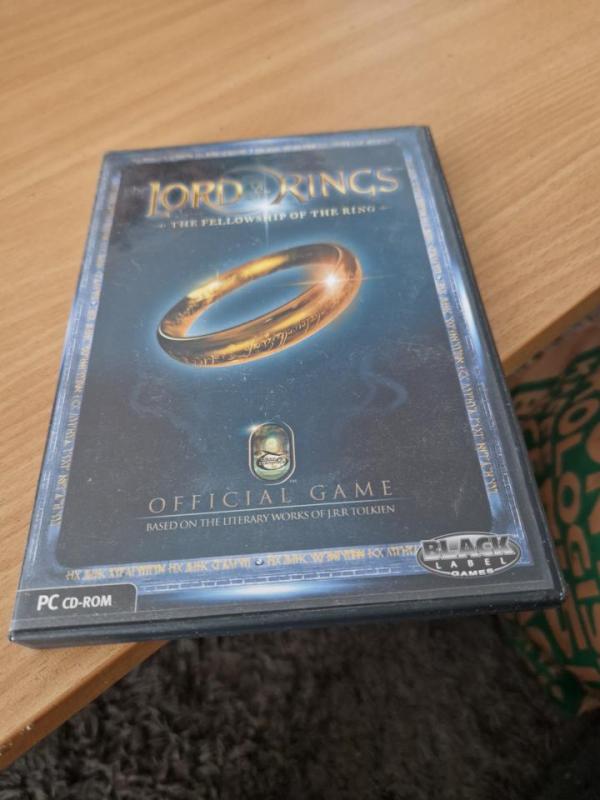 Pc cd rom lord of The rings