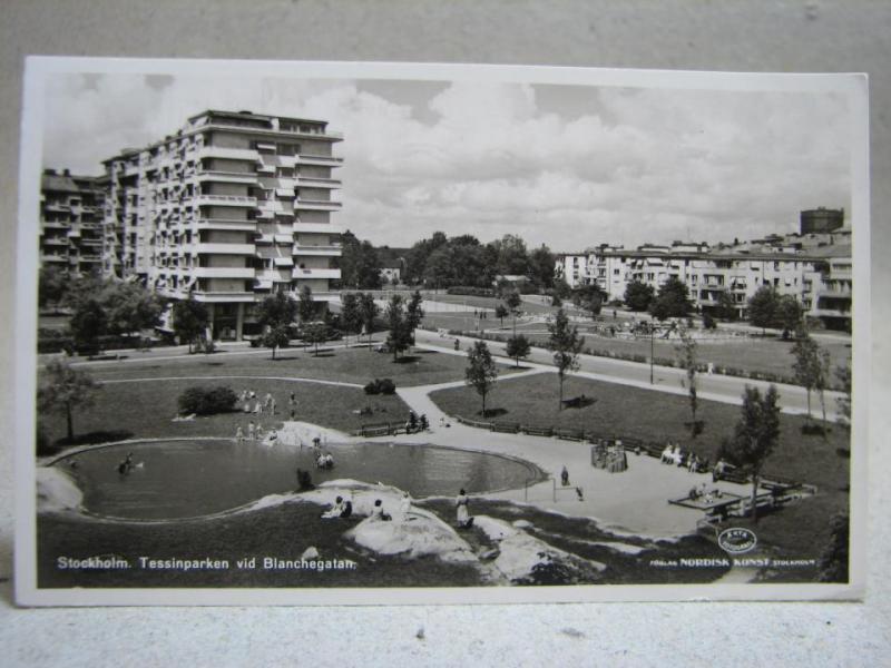 Folkliv i Tessinparken vid Blanchegatan - Stockholm 1948