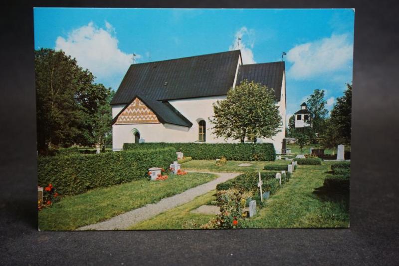 Estuna kyrka - Uppsala Stift //  2 äldre vykort