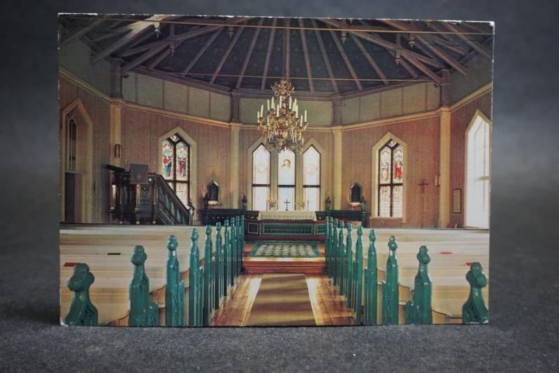 Sandarne kyrka - Uppsala Stift //  1 äldre vykort