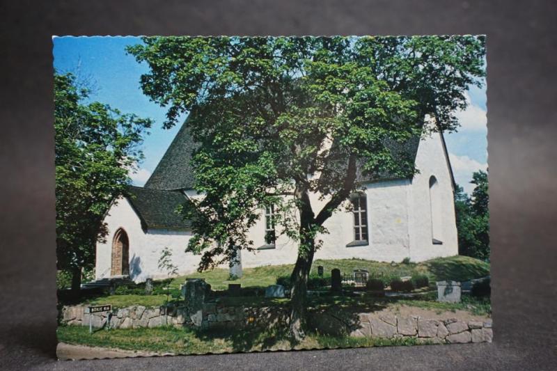 Börje kyrka - Uppsala Stift //  1 äldre vykort