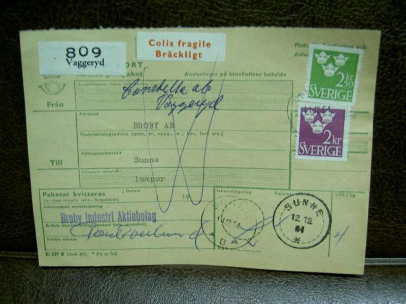 Paketavi med stämplade frimärken + Bräckligt - 1964 - Vaggeryd till Sunne