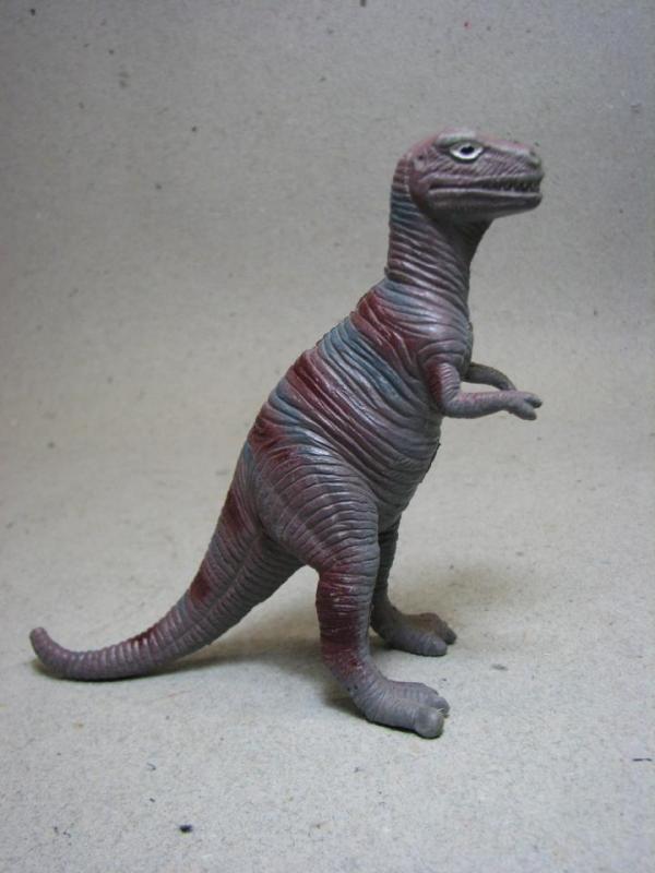 Dinosaurie ca: 17 cm