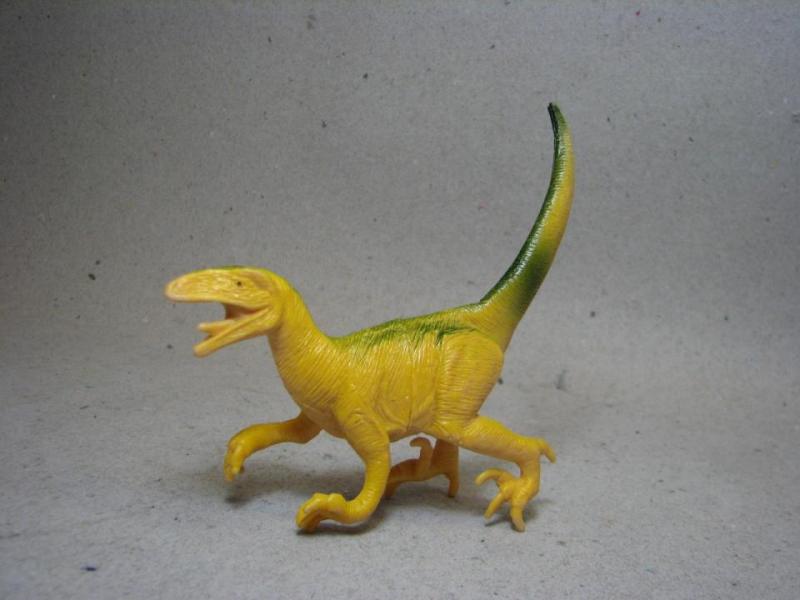 Dinosaurie ca: 13 cm