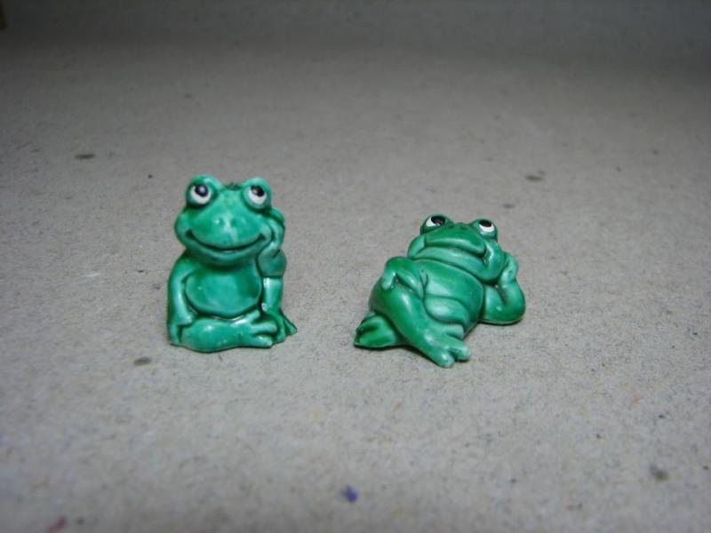 Miniatyr - 2 Gröna grodor