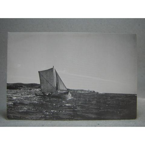 Allmogebåt vid Gullholmen Oskrivet gammalt vykort