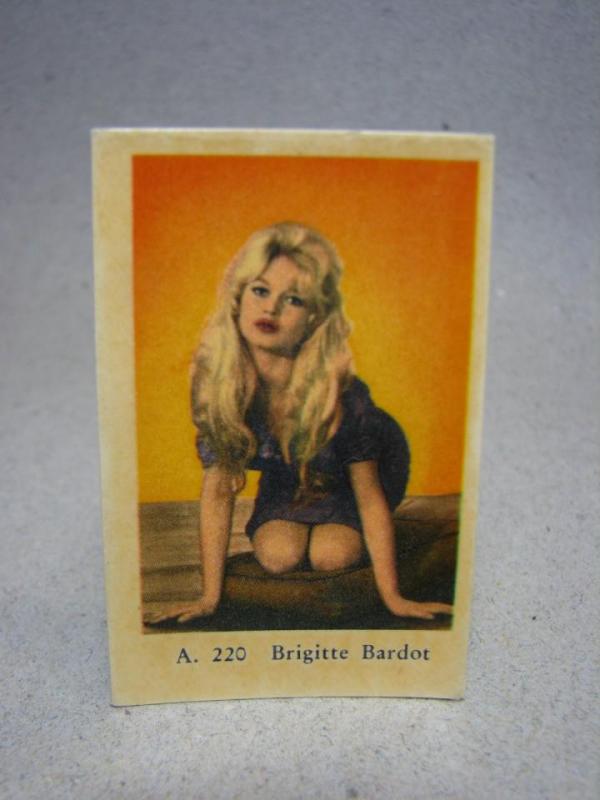 Brigitte Bardot - A 220