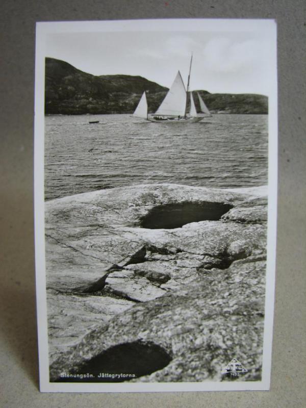 Stenungsön - Gammalt vykort / Fin svensk stämpel Tomelilla på flera frimärken