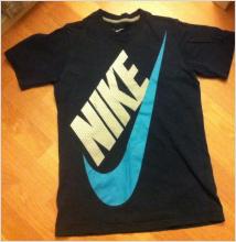 Nike T-shirt strl.152