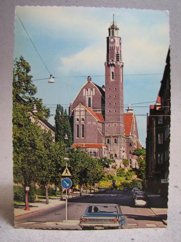 Stockholm / Äldre vykort - Bilar vid Engelbrektskyrkan 1960-talet
