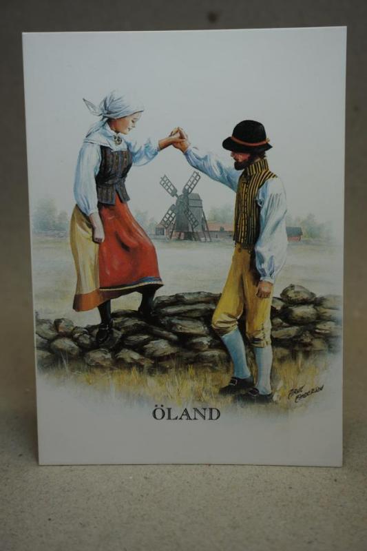Öland Folkdräkt - Oskrivet fint kort med vit baksida - av Arne Anderson