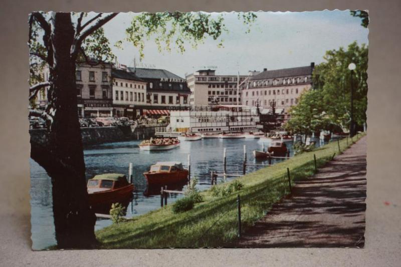 Göteborg båtar vy vallgraven - Pressbyrån