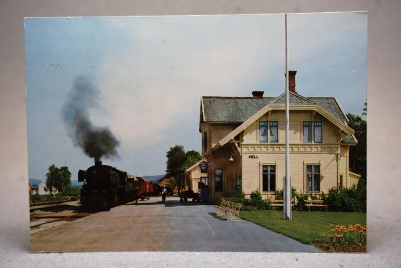 Ånglok vid Hell station ...  Nord - Tröndelag...  Norway - Fin Svensk evenemangstämpel / Ortsstämpel - Sandviken 1975