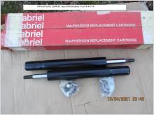 VW Golf Jetta 1984-89. Nya Stötdämpare Fram # 44774