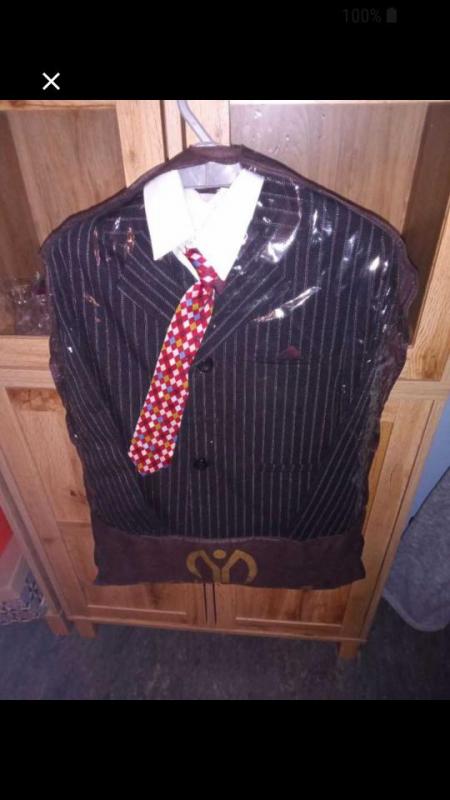 Kavaj slips väst byxa skjorta st 8