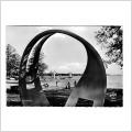 Vykort. Pressbyråkort 30849.  Hässelby Strandbadet med bl a en skulptur.