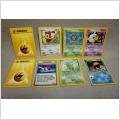 Bunt 8 stycken Pokemon kort
