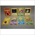 Bunt 8 stycken Pokemon kort