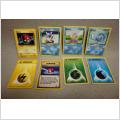 Bunt 8 stycken Pokemon kort
