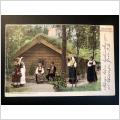 Gammalt kort med folkdräkter 1903 Skansen "Hornborgastugan"