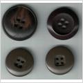 Retro vintage 4 äldre olika knappar 22 - 30 mm 