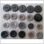 20 Knappar i olika grå färger och modeller 14 - 21 mm.