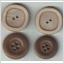 Retro vintage 4 äldre knappar 22 - 27 mm 