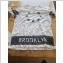 Vit t-shirt med Booklyn-tryck st l